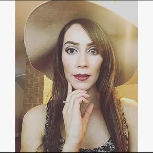 Meet your Posher, Allison